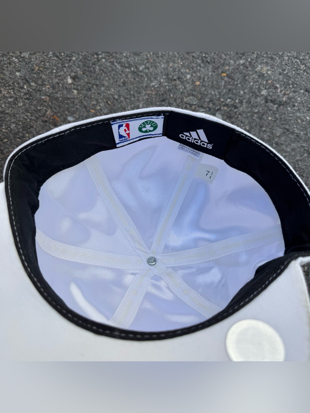 Boston Celtics Adidas Fitted Hat 7 1/4 Adult Men NBA White Clover Playoffs - Picture 7 of 10